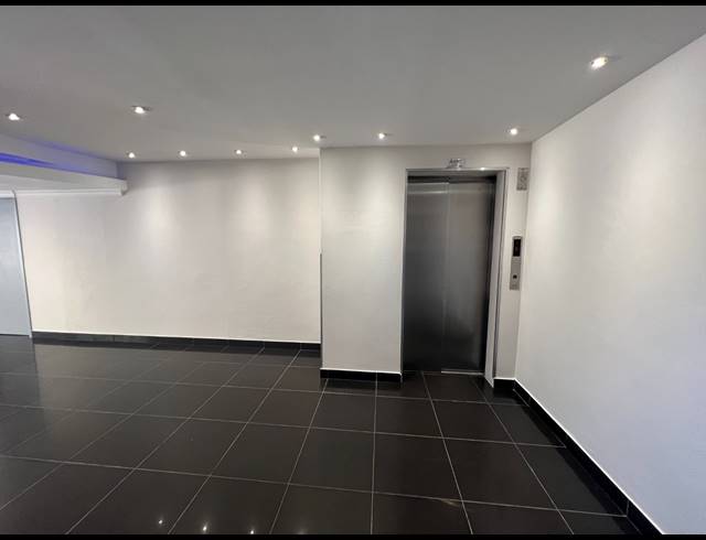 2,000M² OFFICE TO LET IN ROSEBANK